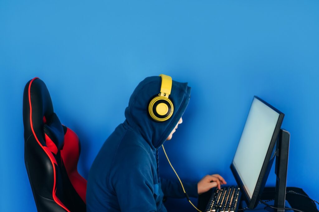 The Rise of Casual Gamers: Why Everyone is Playing Online in Canada